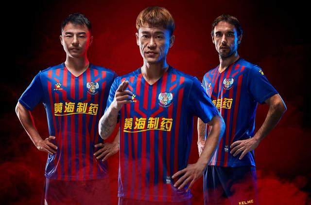 大连一方挑战青岛黄海，谁能获胜？