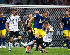 意大利在比赛中击败瑞士,取得胜利 意大利在比赛中击败瑞士,取得胜利